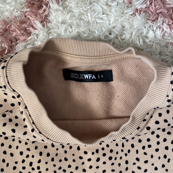 SARAH’S DAY CREW NECK - Picture 2 of 2